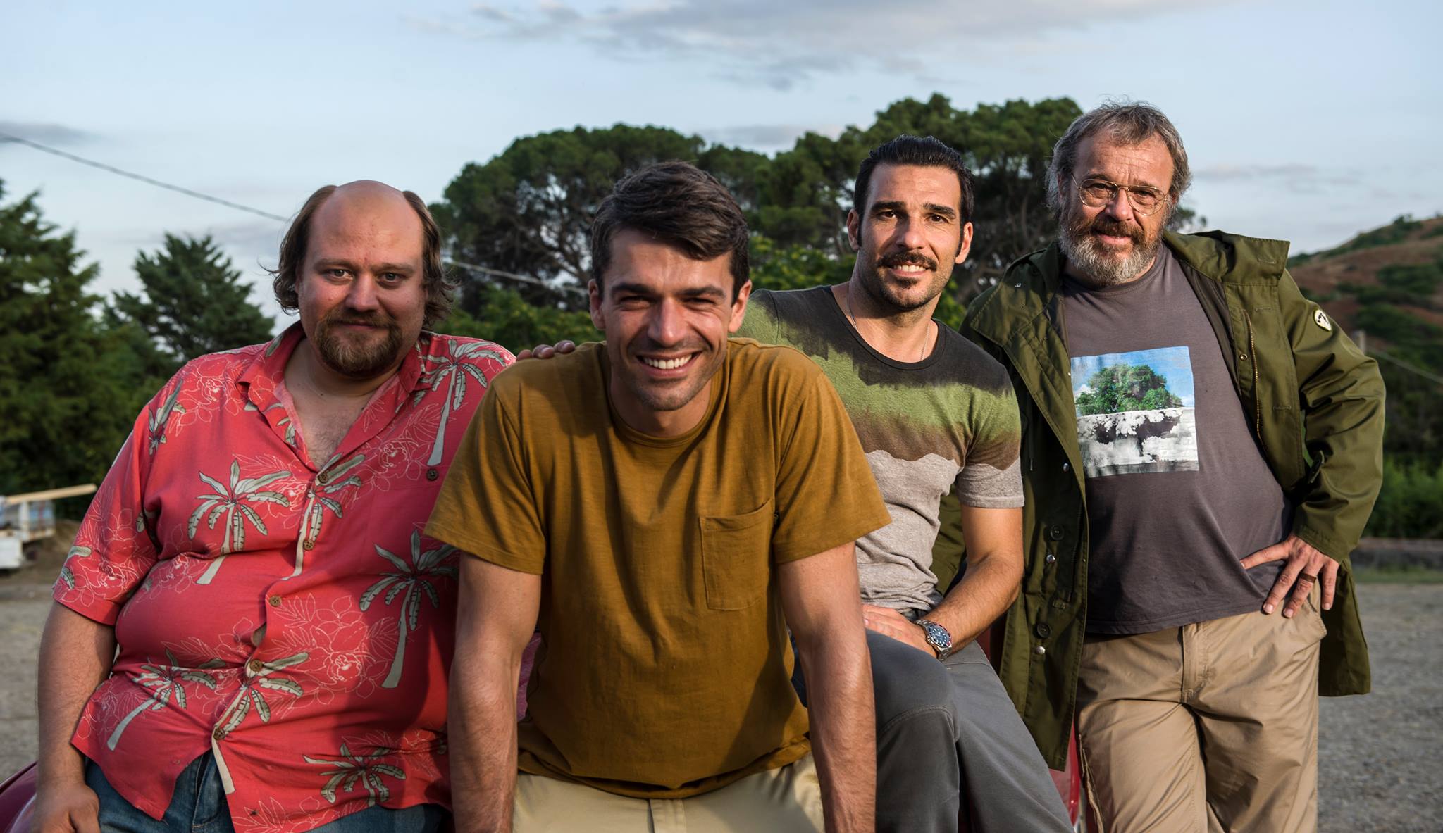 Noi e la Giulia Trailer Capovolto La reazione del cast Warner Bros. Entertainment Italia