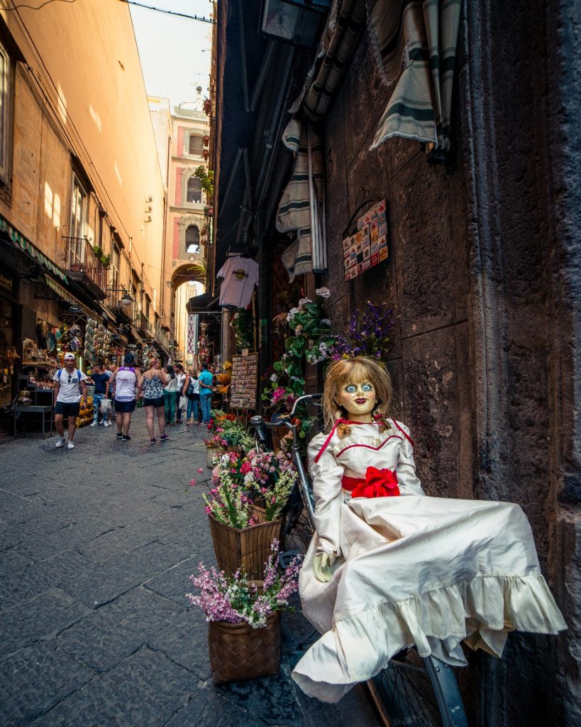 Annabelle 2 Creation - Il tour - Napoli San Gregorio Armeno photo by Alessio De Cicco