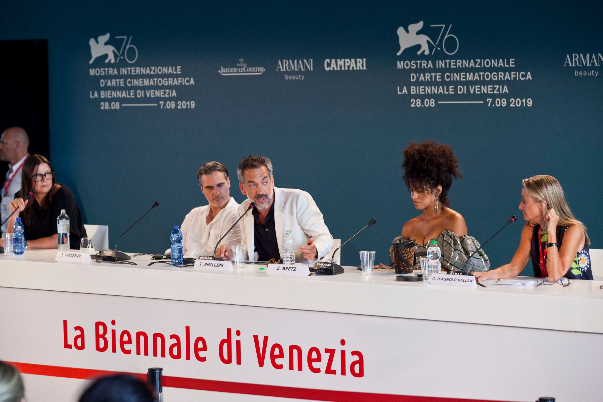 Joaquin Phoenix Zazie Beetz e Todd Phillips Conferenza Stampa per Joker film in concorso al Festival del cinema di Venezia 6