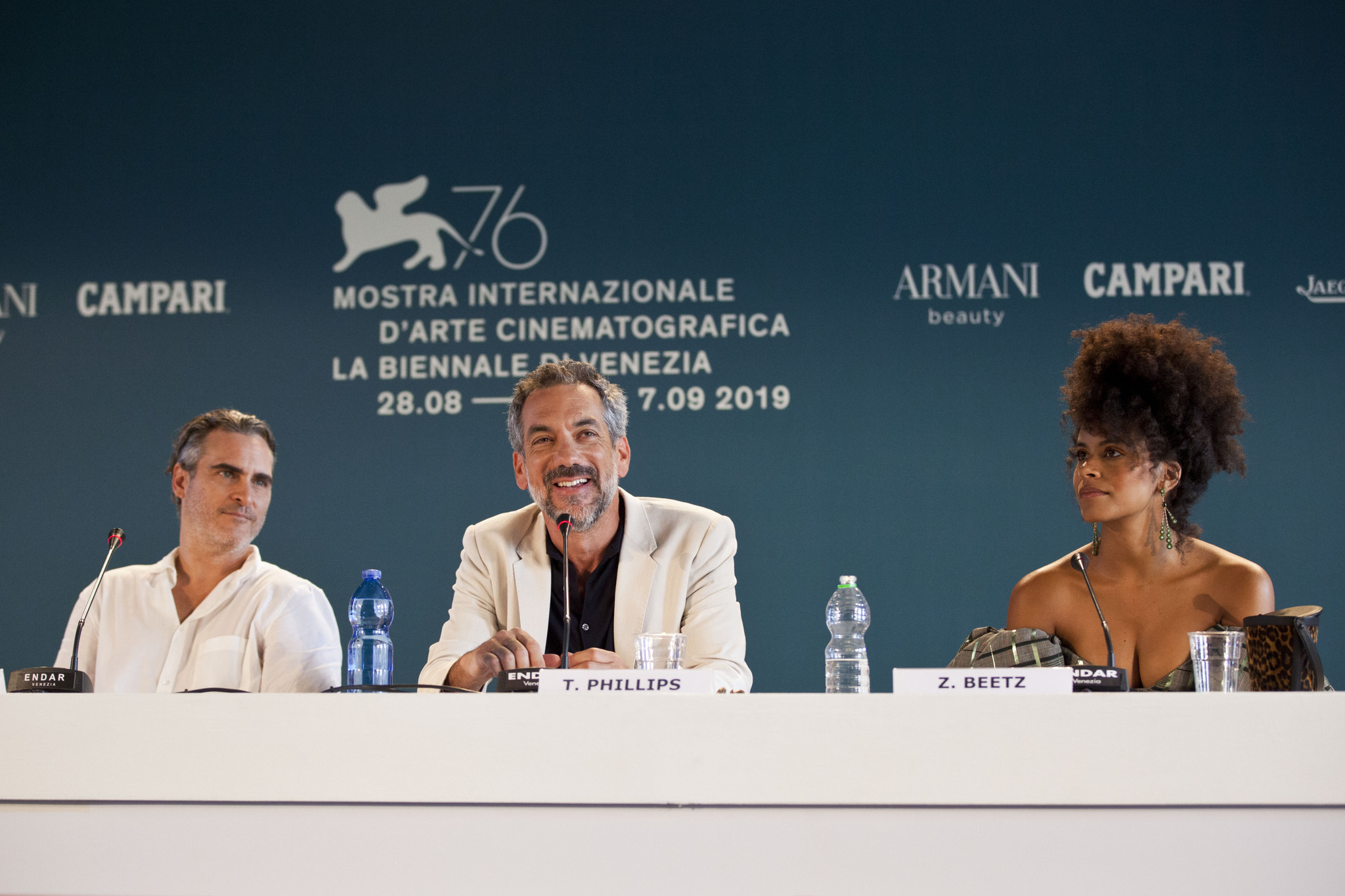 Joaquin Phoenix Zazie Beetz e Todd Phillips Conferenza Stampa per Joker film in concorso al Festival del cinema di Venezia 7